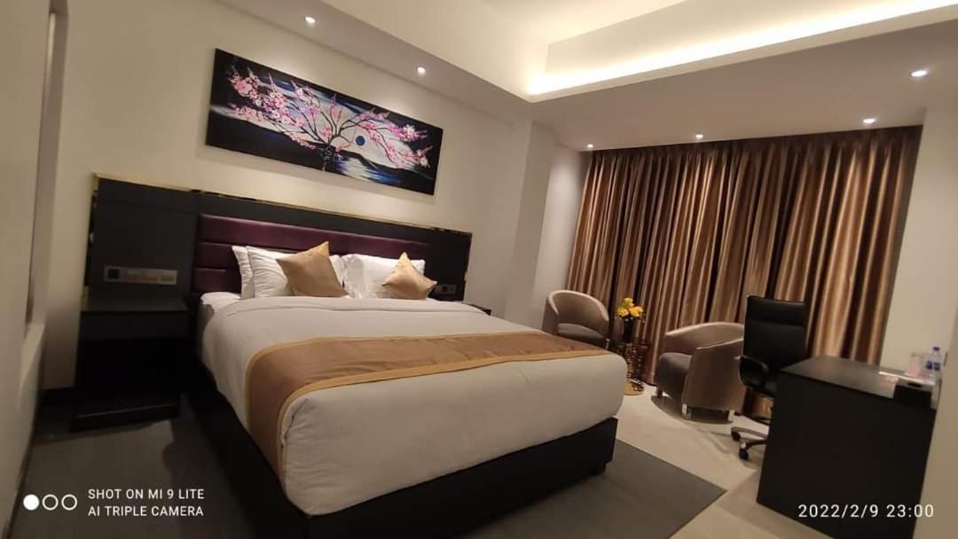 Hotel X Раджшахи Экстерьер фото