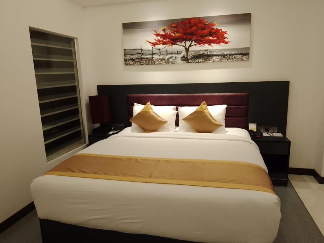 Hotel X Раджшахи Экстерьер фото