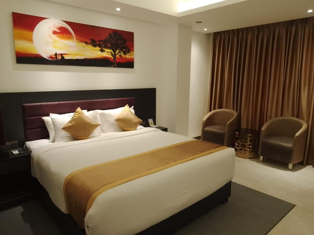 Hotel X Раджшахи Экстерьер фото