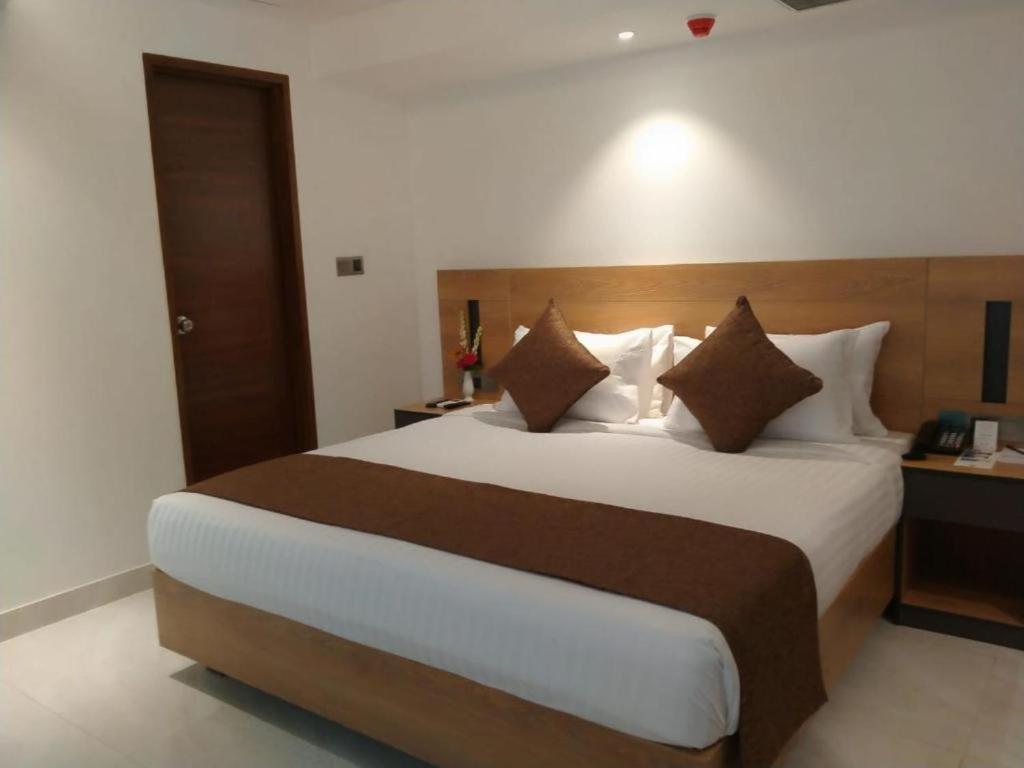 Hotel X Раджшахи Экстерьер фото